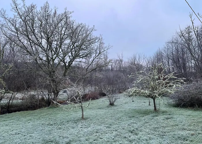 Le Domaine Du Martinet بيت للعطل